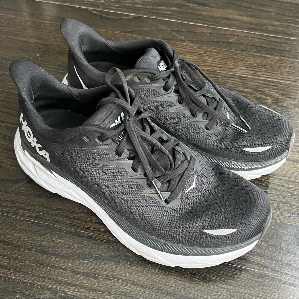 Hoka Clifton 8 Black Sneakers